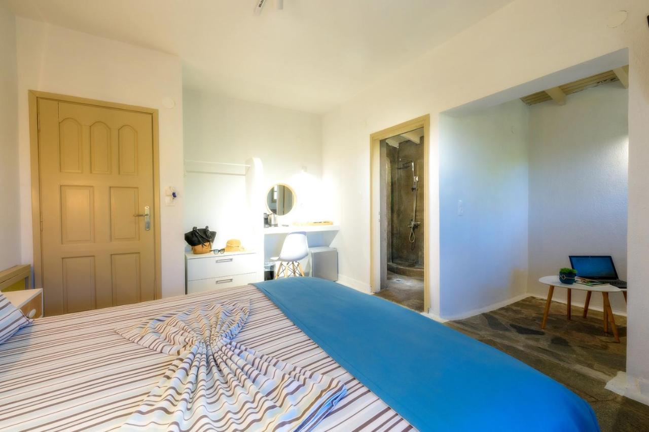 Petra Mare Suites Vourvourou Exterior photo