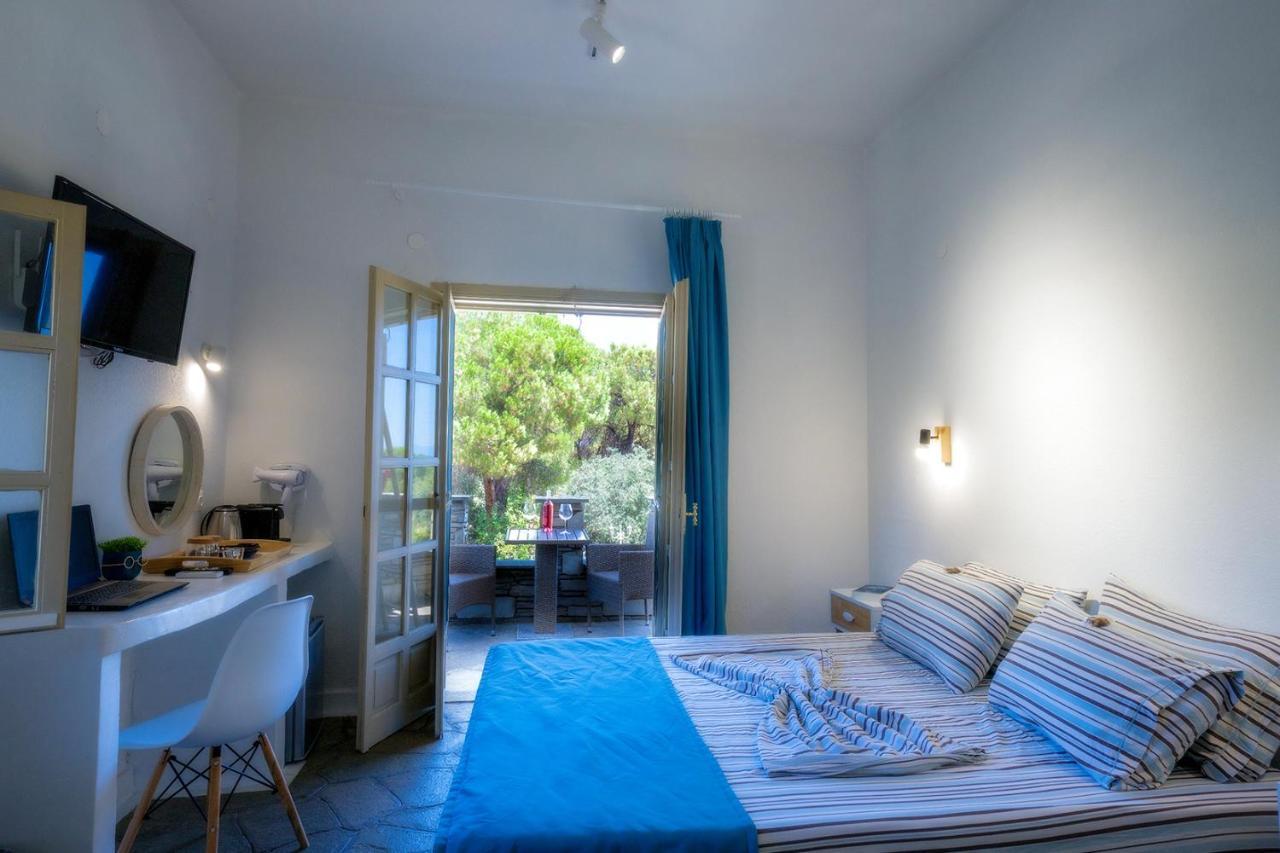Petra Mare Suites Vourvourou Exterior photo