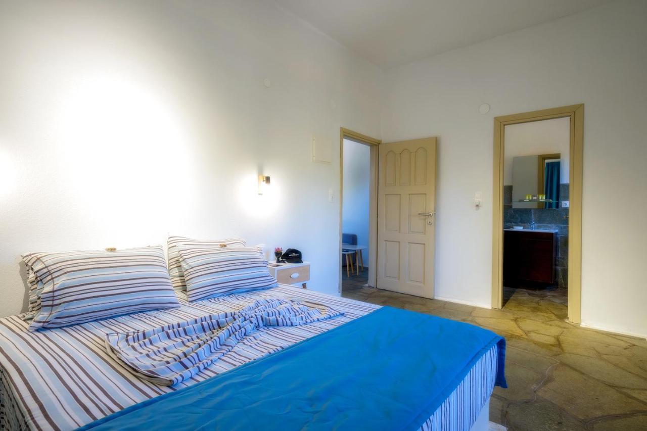 Petra Mare Suites Vourvourou Exterior photo