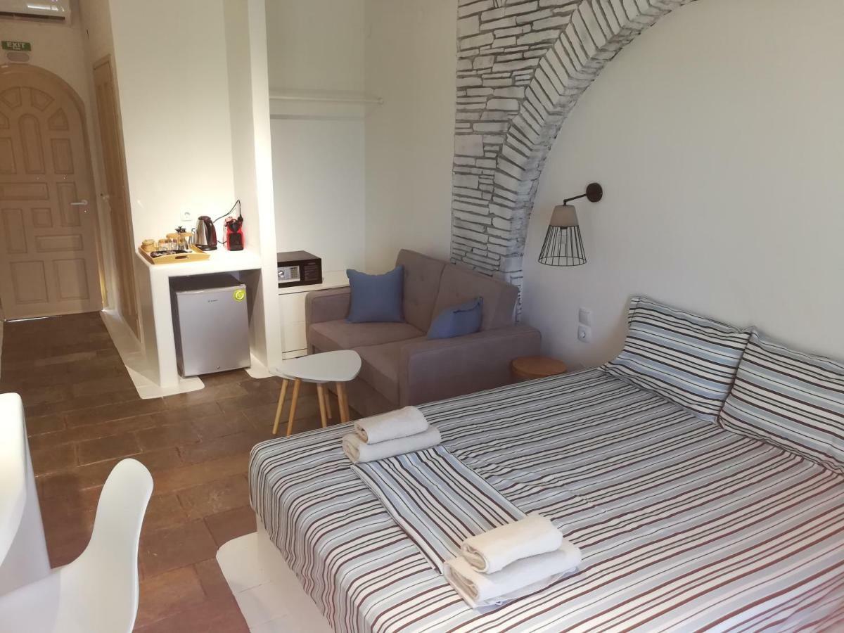 Petra Mare Suites Vourvourou Exterior photo